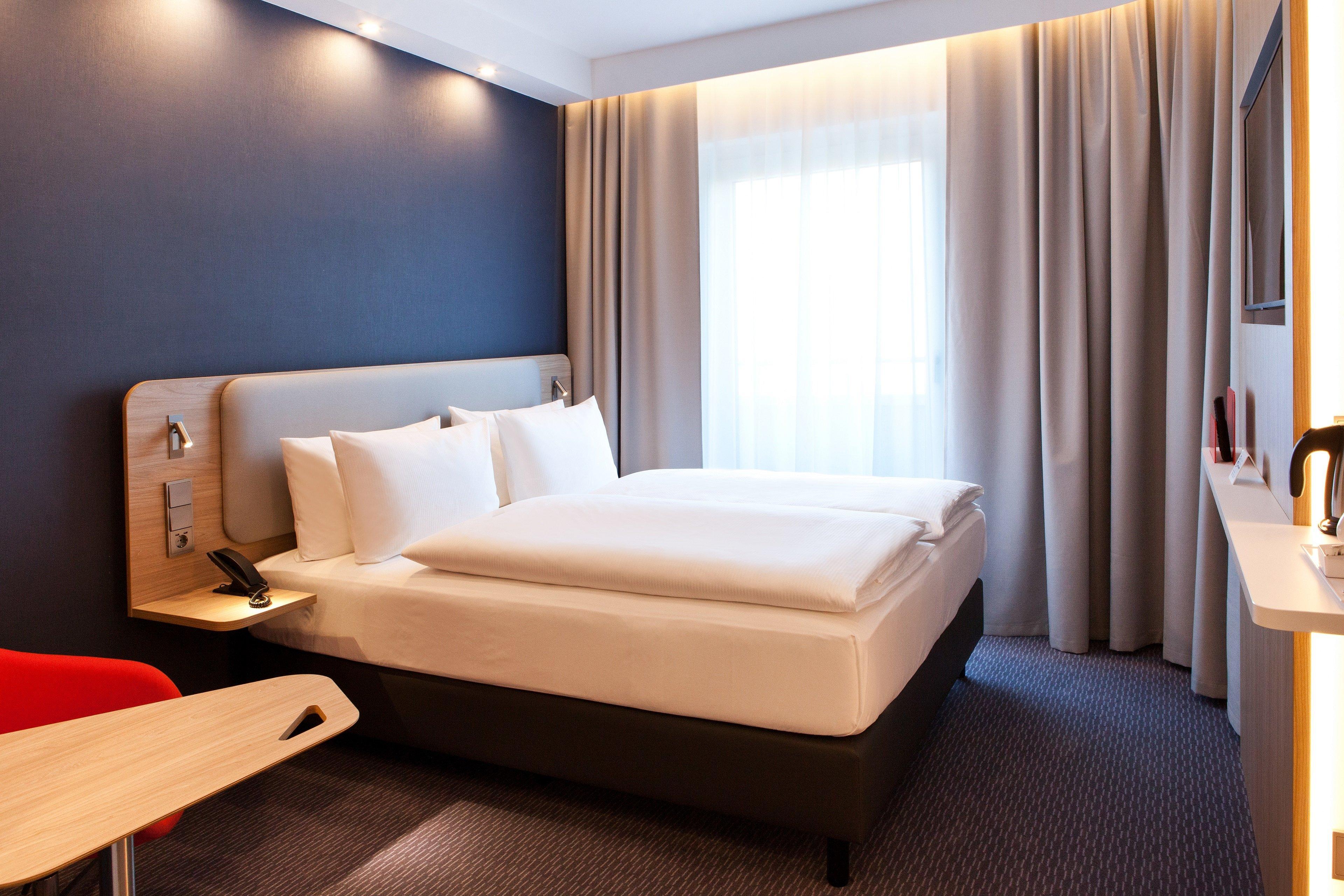 Holiday Inn Express Munich - Olympiapark, An Ihg Hotel Bagian luar foto